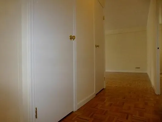 Rented by Keller Williams NYC | media 23
