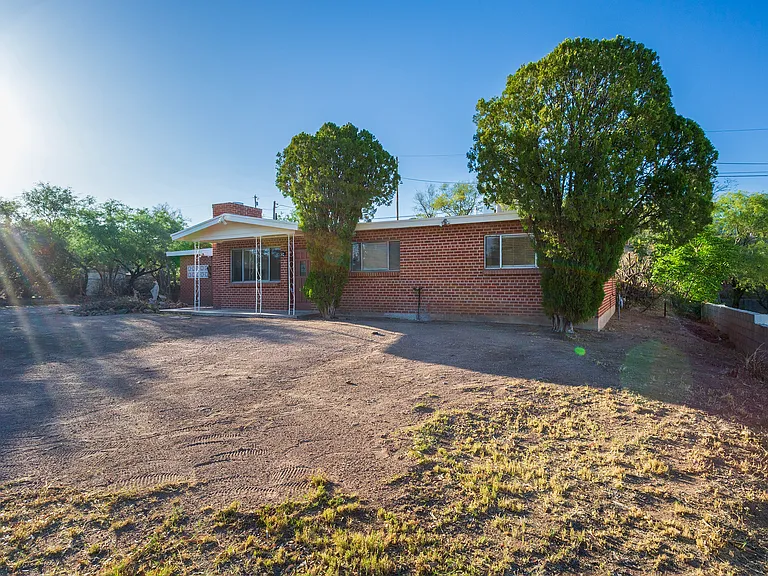 535 N Cimarron St — Photo 45