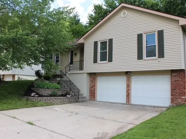 1125 Amesbury Ave, Liberty, MO 64068