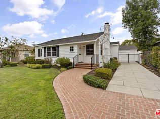 13929 Peach Grove St, Sherman Oaks, CA 91423