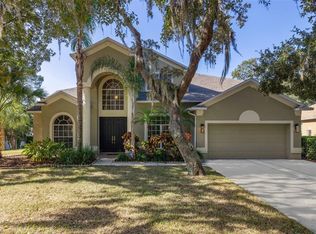 34 Camelot Ridge Dr, Brandon, FL 33511