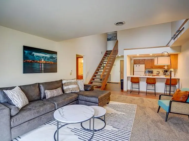 Timber Bluff — Photo 19