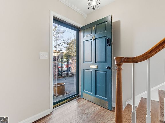 3rd image of 3083 Colonial Way APT F
