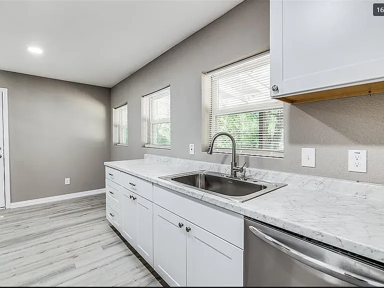 5821 Black Oak Ln — Photo 11