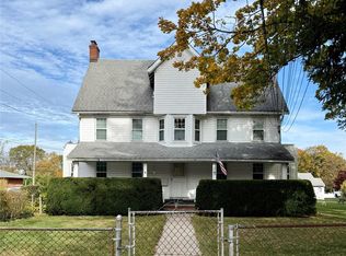 245 Scudder Ave, Northport, NY 11768