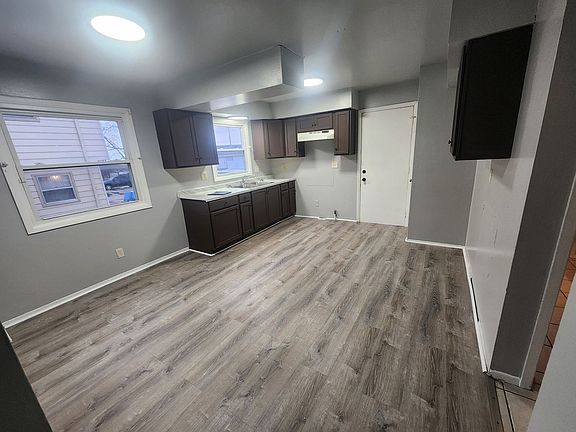 3rd image of 8611-8613 W Greenbrook Dr #8611