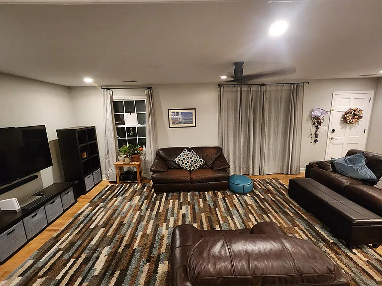 1308 Honeysuckle Ln — Photo 6