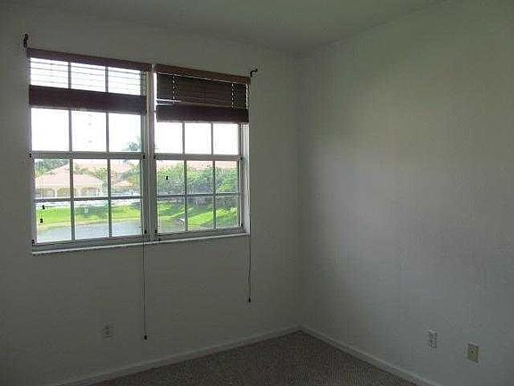 A1601Y7_Living room