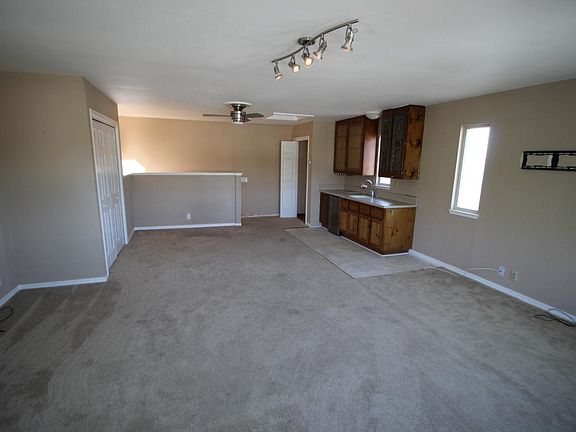 2nd image of 6233 Blossom Ave