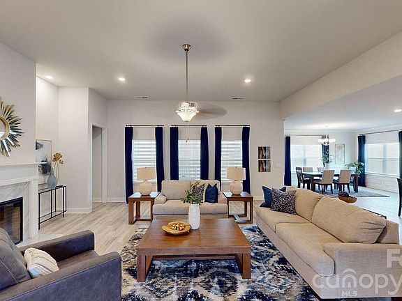 4th image of 1006 Penarth Dr #21