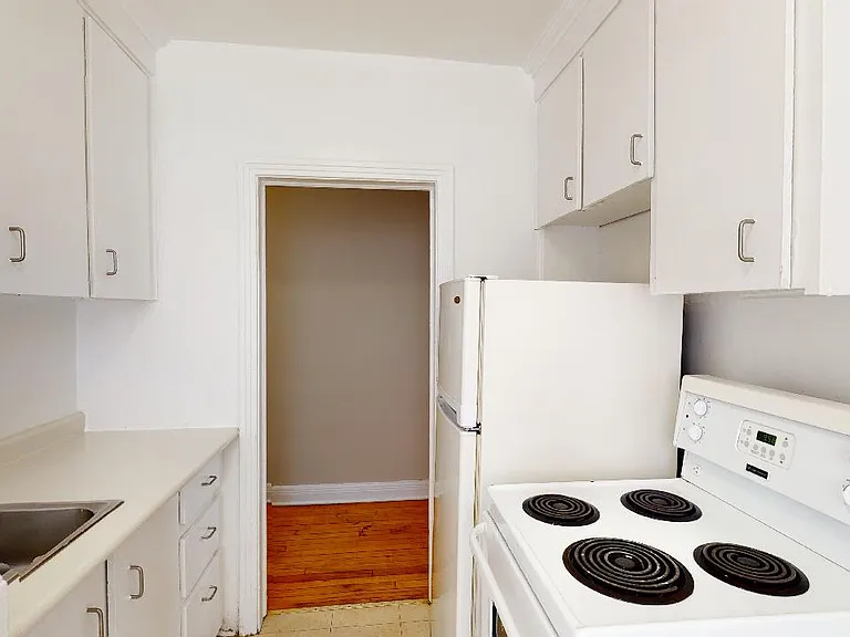 290 Mona Ave #15 — Photo 8