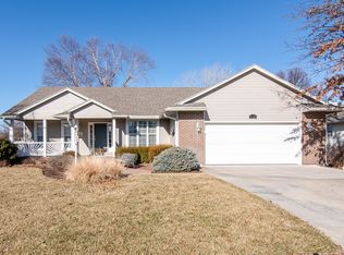 4108 Lindsey Dr, Manhattan, KS 66502