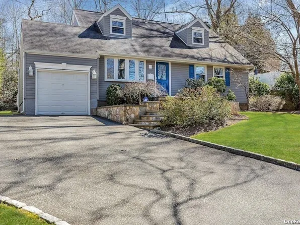 135 1st Avenue, Kings Park, NY 11754