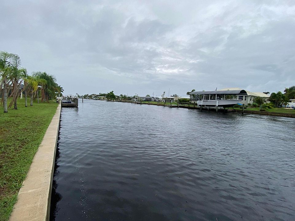 2nd image of 134 BANGSBERG Road SE