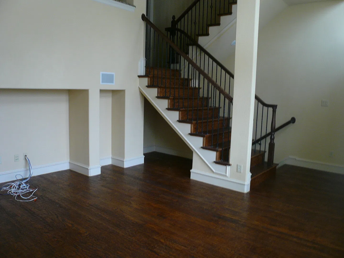 2 bed, 2.5 bath, 1766 sqft, $2,795 — Photo 3