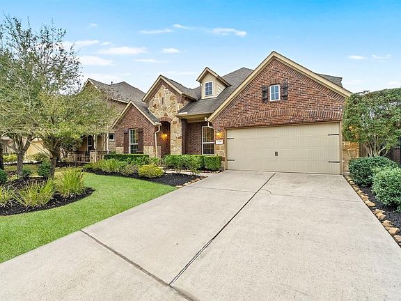 A daytime view of this lovely home.