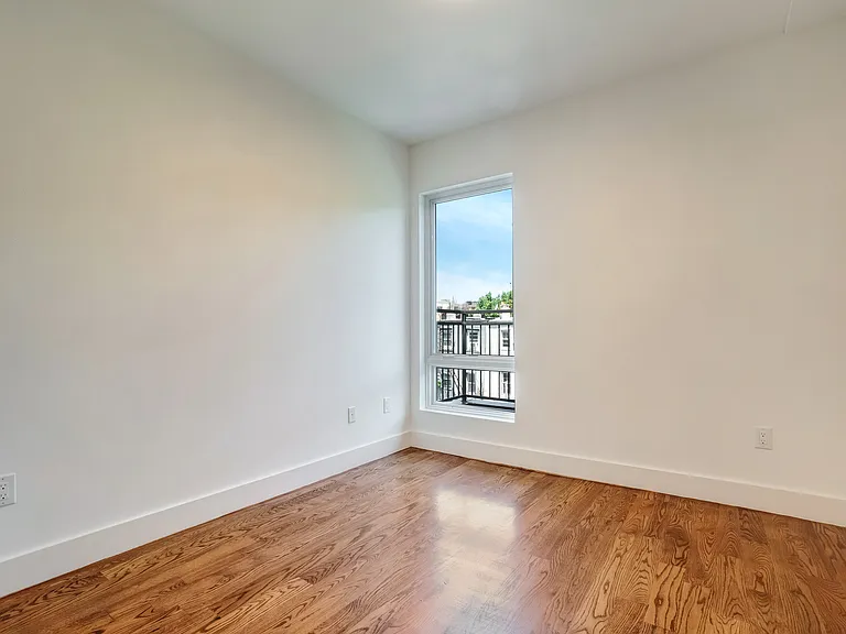 151 W 9th St #2B — Photo 5