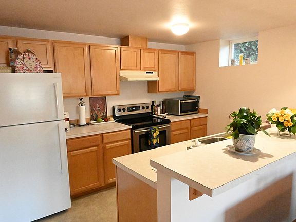 3rd image of 6246 NE Eagle Harbor Dr #A