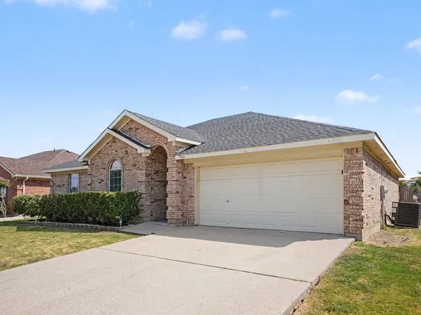 360 McMurtry Dr, Arlington, TX 76002