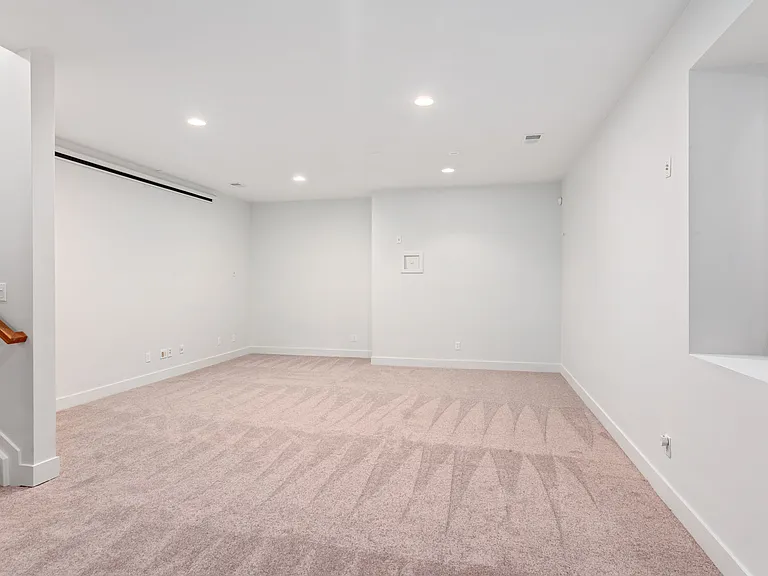 2155 S Logan St #2155 — Photo 27