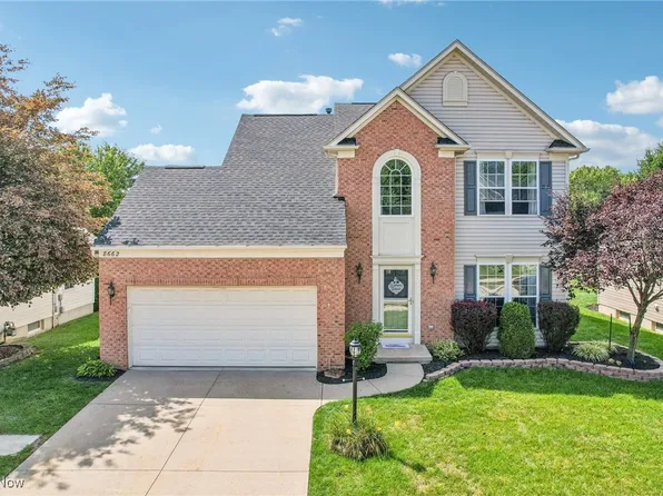 8662 Westfield Park Dr, Olmsted Township, OH 44138