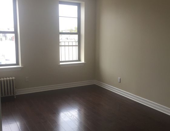 2nd image of 1401 67th St APT B1