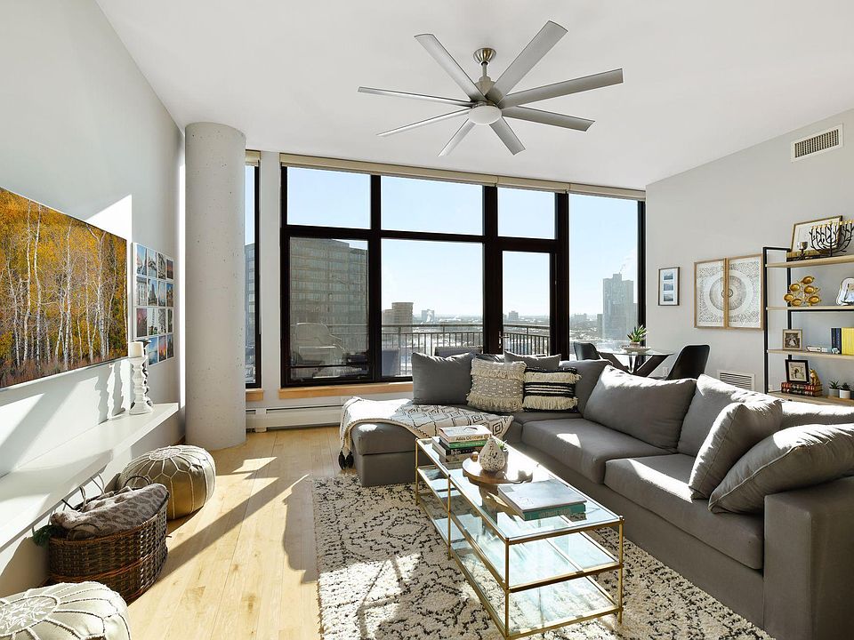 1st image of 1120 2nd St S #1209