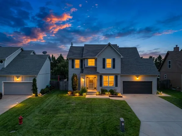 3208 SW 8th St, Blue Springs, MO 64015
