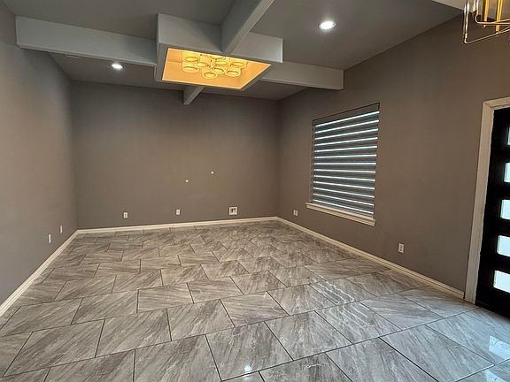 3rd image of 207 Nevers Ct