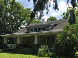 2169 Blakeley Rd, East Aurora, NY 14052