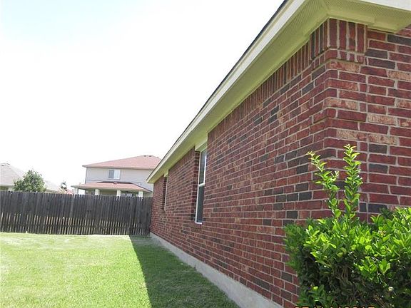 4th image of 6200 Malachi Ln