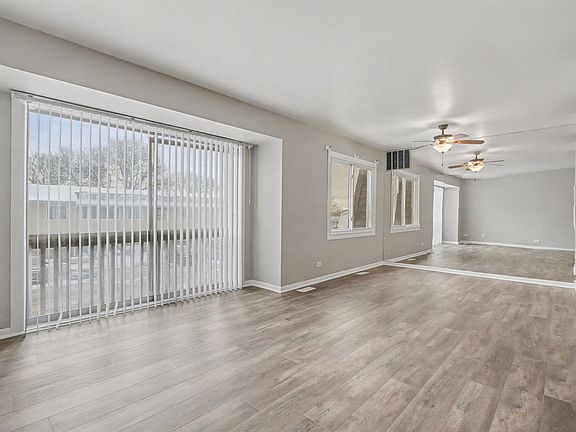 4th image of 2932 Roberts Dr APT 7