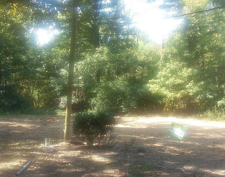 2nd image of 2411 S McRaven Rd