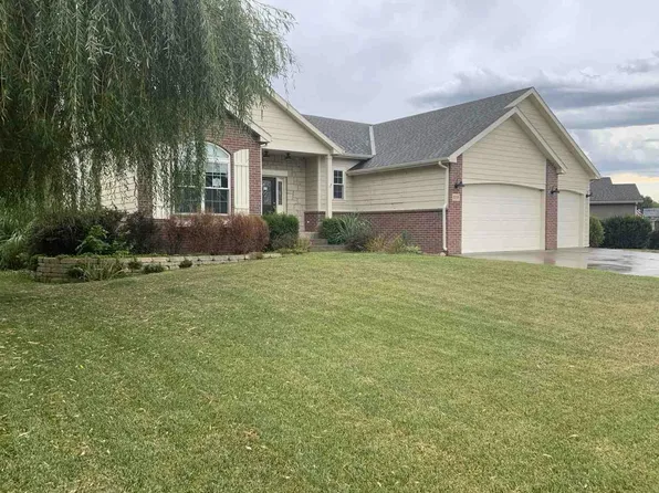 9094 Tonya Ter, Manhattan, KS 66502