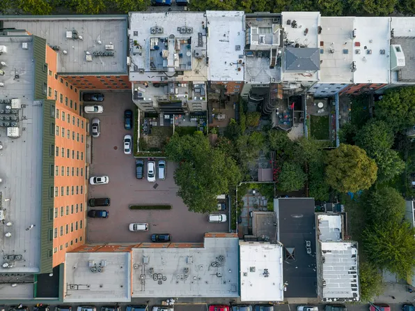 39 Greene Street image 13 of 15