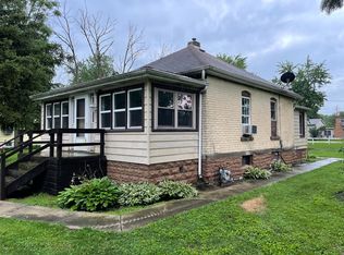 11604 E Deerson St, Momence, IL 60954