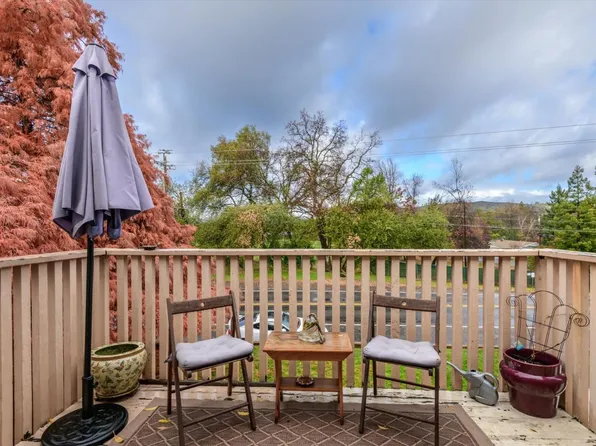 3152 Country Club Dr, Cameron Park, CA 95682