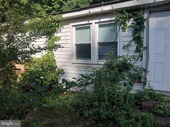 2nd image of 4471 Harmony Rd