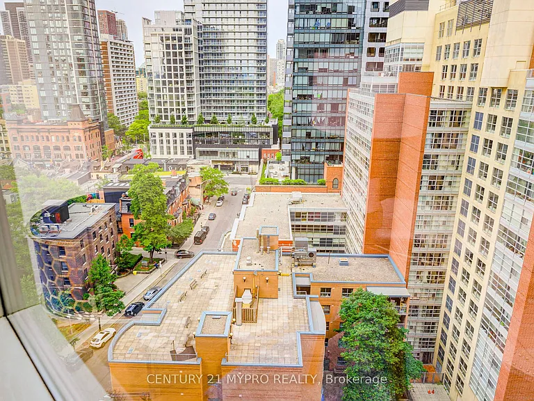 1001 Bay St #1506 — Photo 21