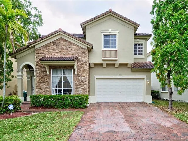4 bed, 2.0 bath, 2273 sqft, $3,900 — Photo 1