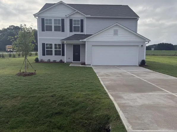 10121 Long Horn Road, Bailey, NC 27807
