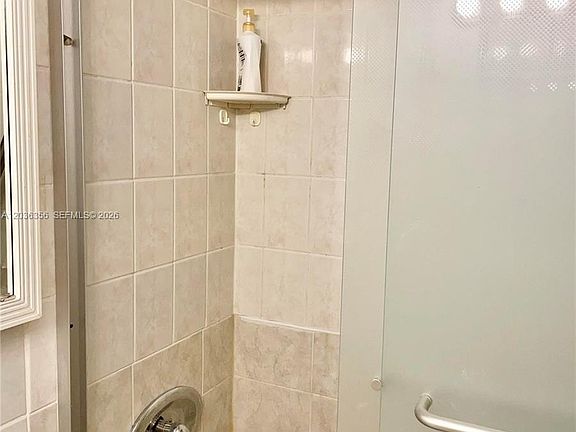 5th image of 851 Three Islands Blvd APT 414