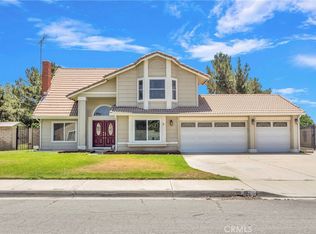 181 W Columbine Ave, Rialto, CA 92377