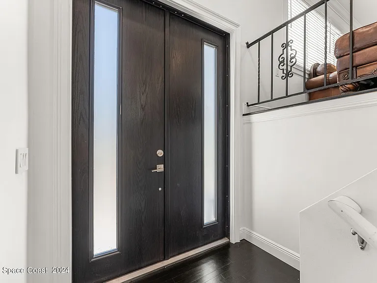 265 Marion St — Photo 7