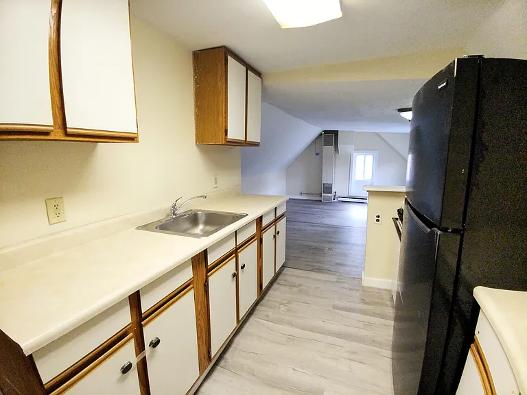 18 Walnut St #2 — Photo 27
