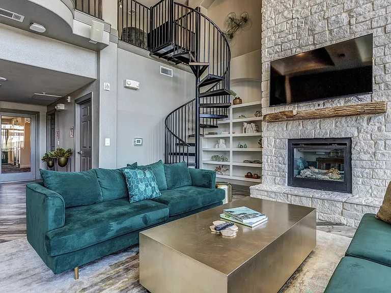 Creekside Vue Apartments — Photo 19