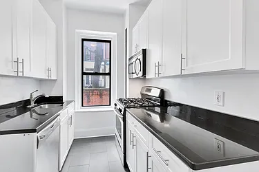 Rented by Cooper & Cooper Real Estate