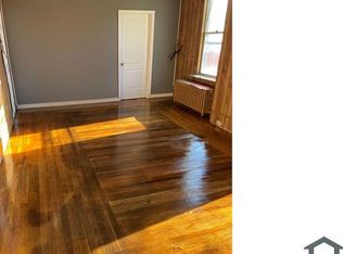 281 5th Ave #1, Troy, NY 12182