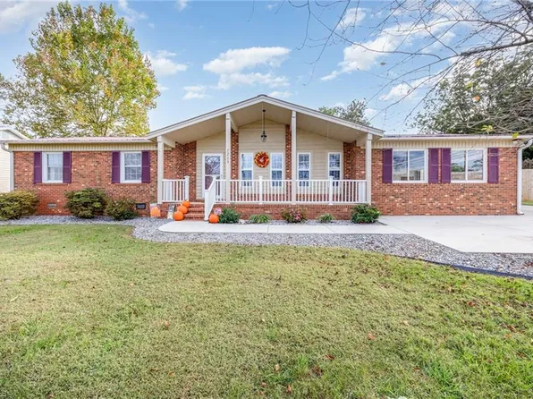 7233 Welborn Rd, Trinity, NC 27370