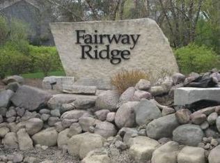 6263 Eagle Ridge Dr, Gurnee, IL 60031